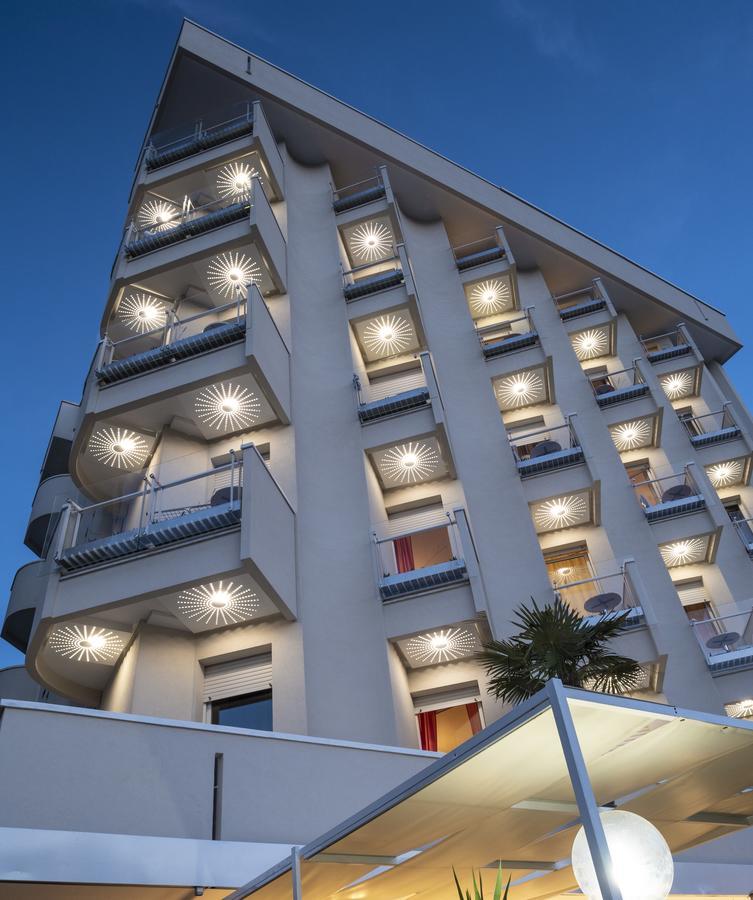 Solemare Hotel E Residence Misano Adriatico Exteriör bild