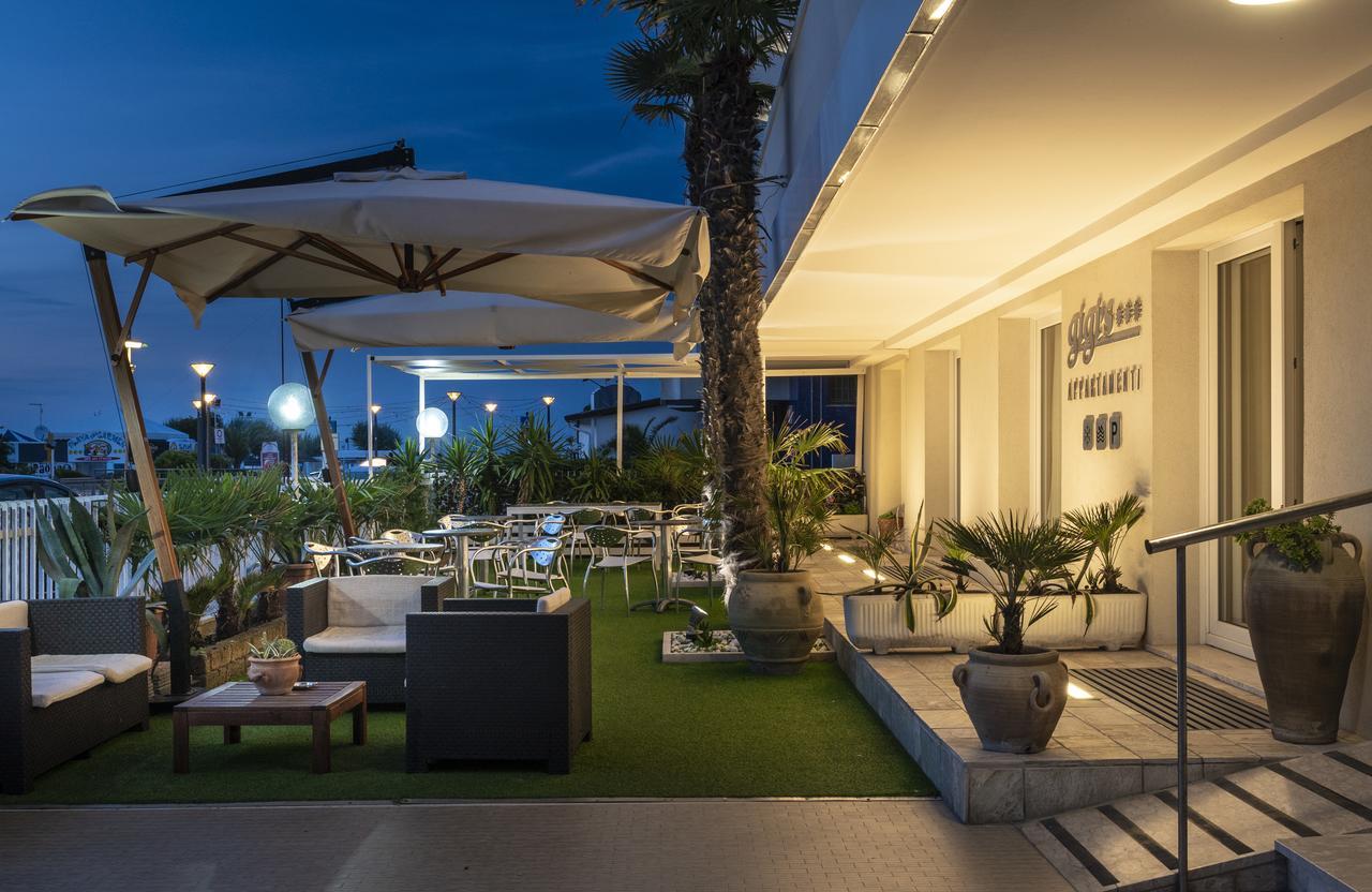 Solemare Hotel E Residence Misano Adriatico Exteriör bild